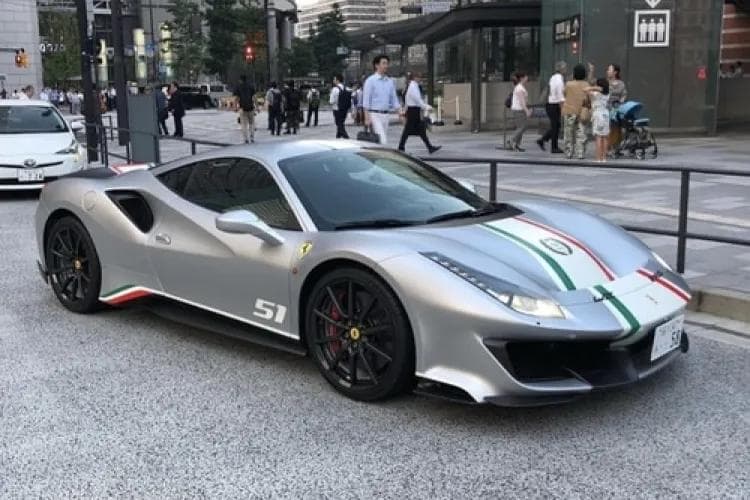 car in Unknown colour – hero image