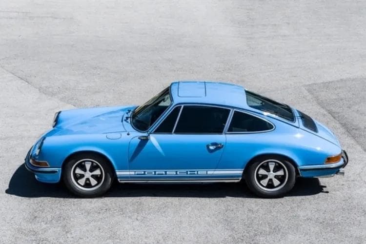 car in Unknown colour – hero image