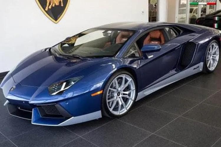 car in Unknown colour – hero image